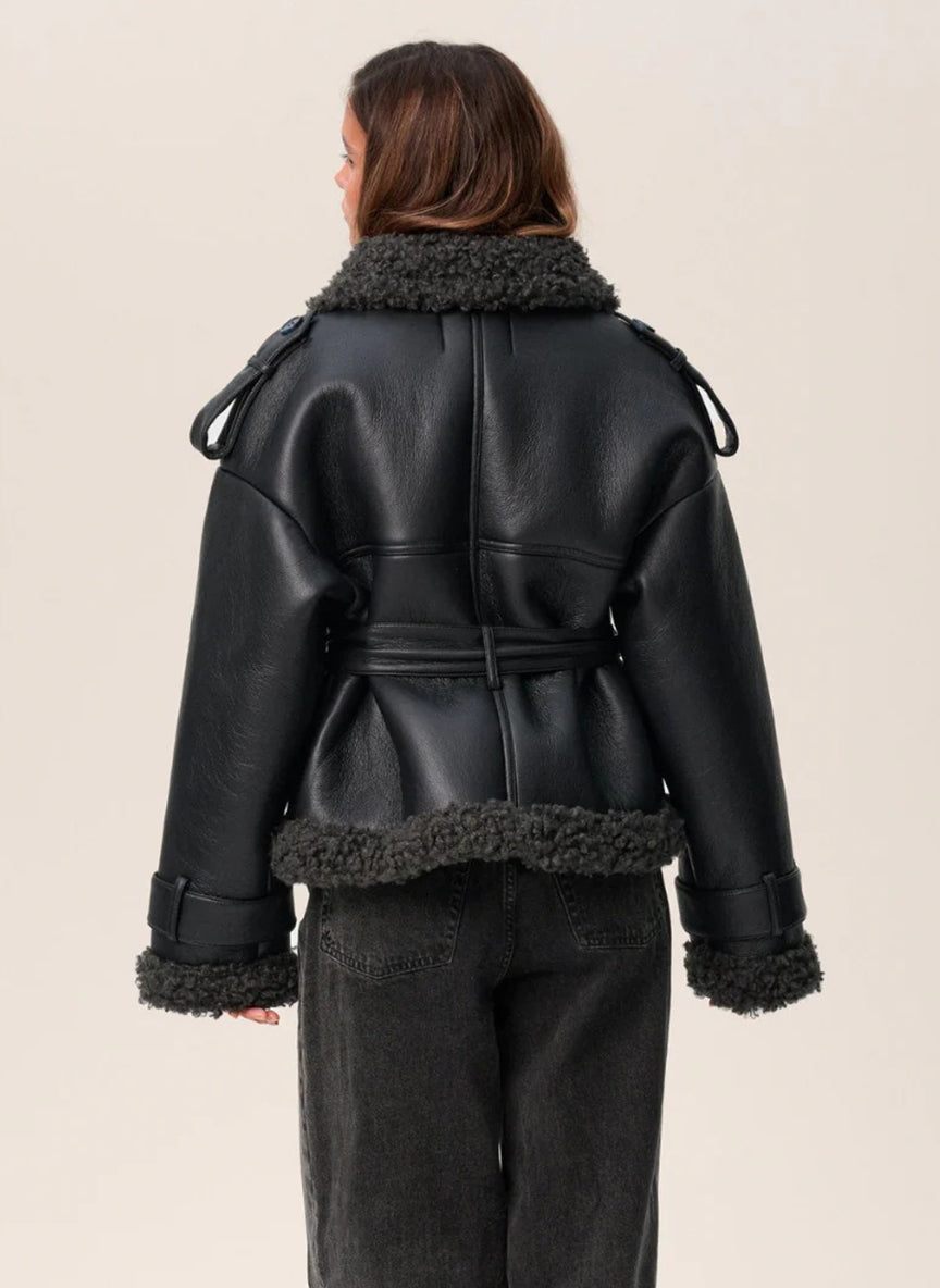 ARI - Abrigo elegante con cinturón