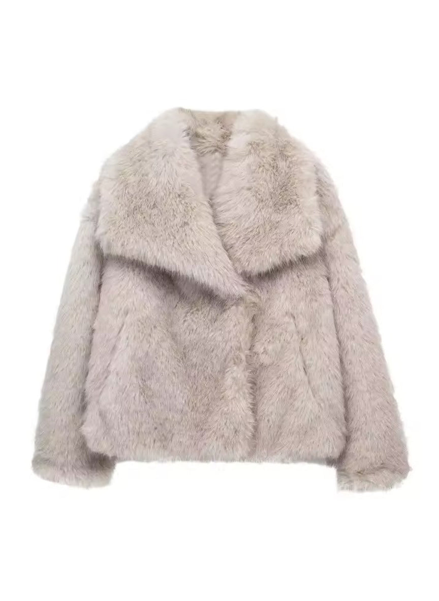 CARLOTA - Abrigo de lujo