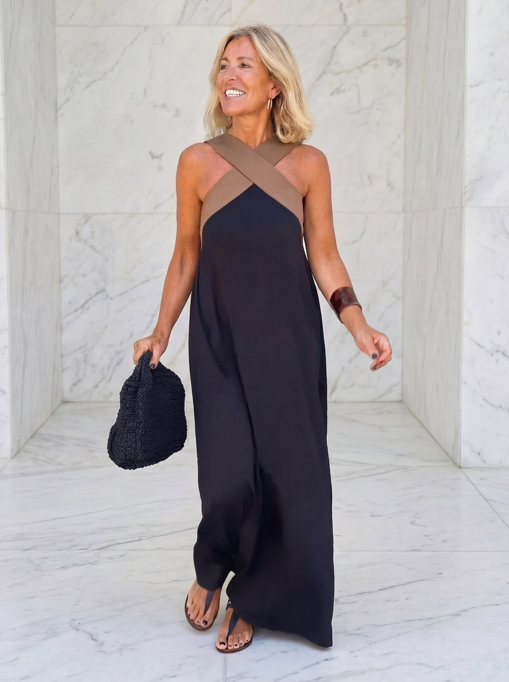 FINA -  VESTIDO CON CORTE CRUZADO