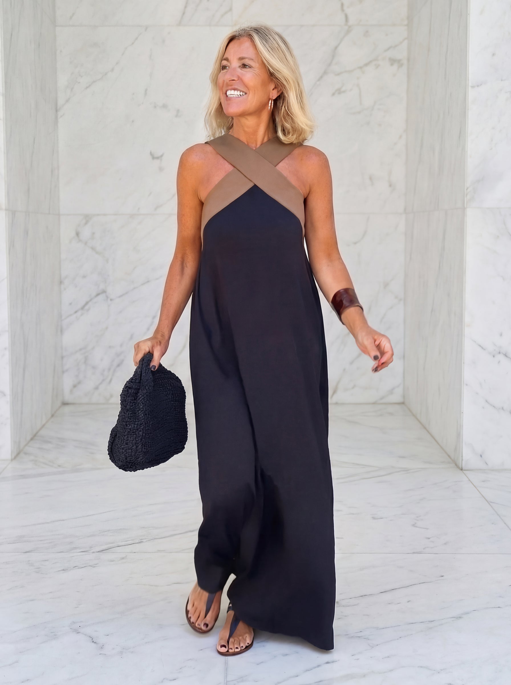 FINA -  VESTIDO CON CORTE CRUZADO