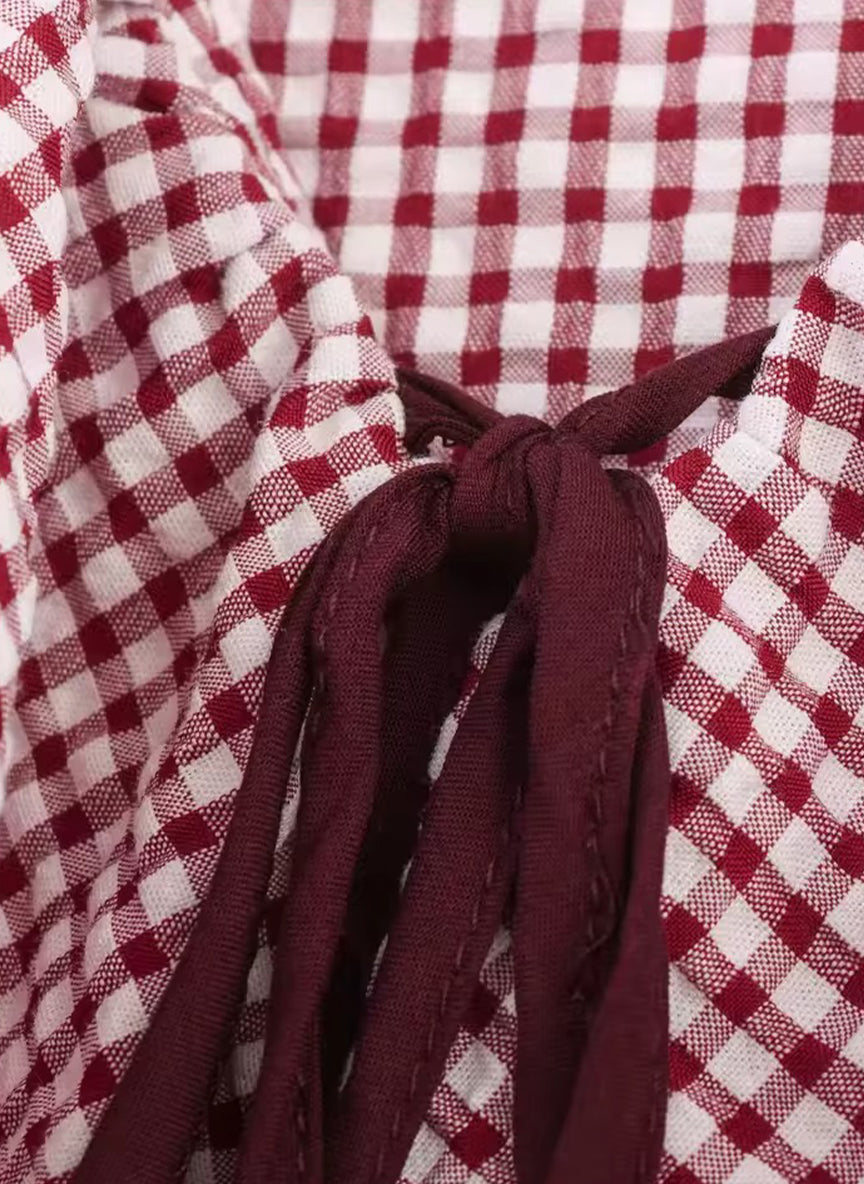 SARA - Blusa a cuadros con volantes