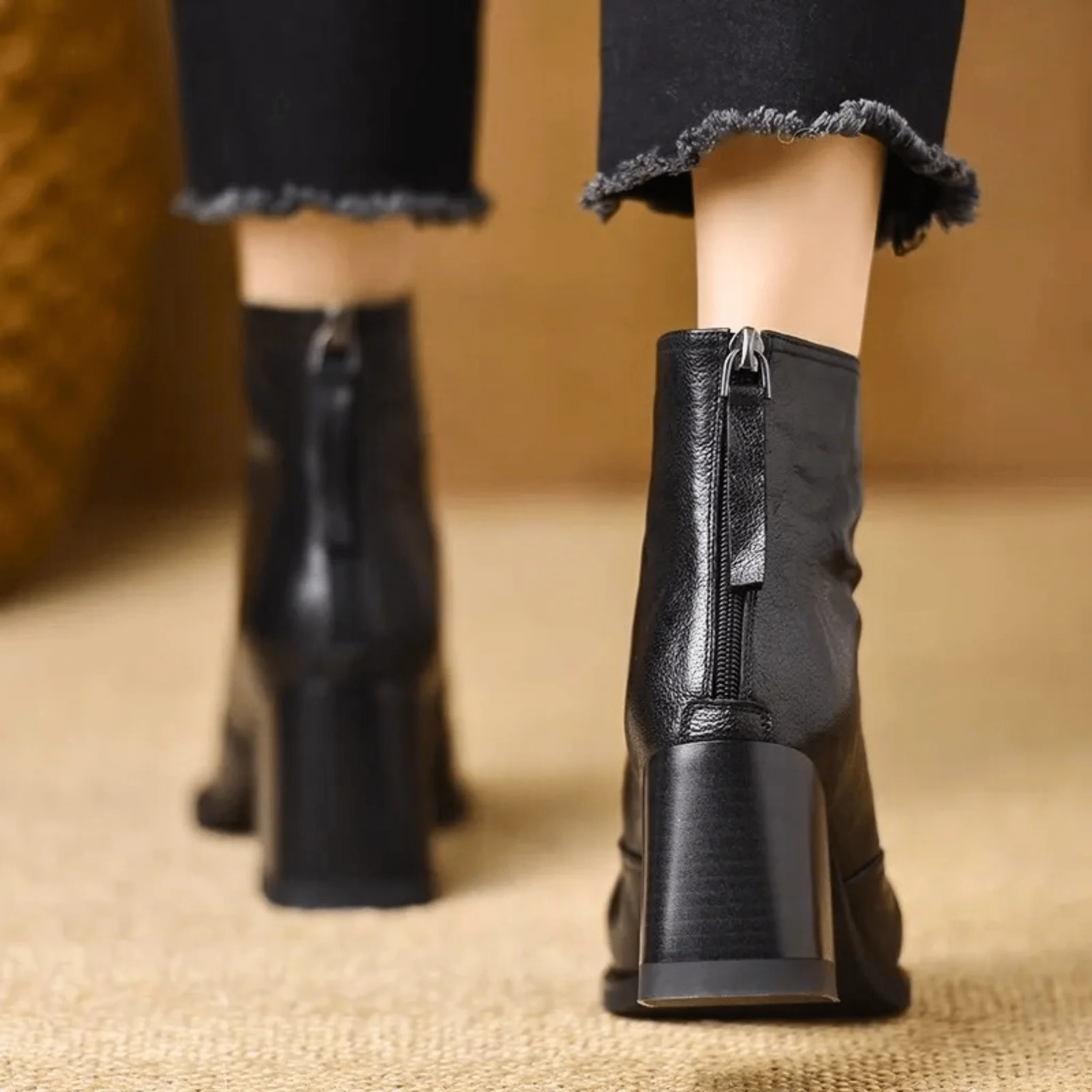 NOE - Botines de lujo de tacón medio