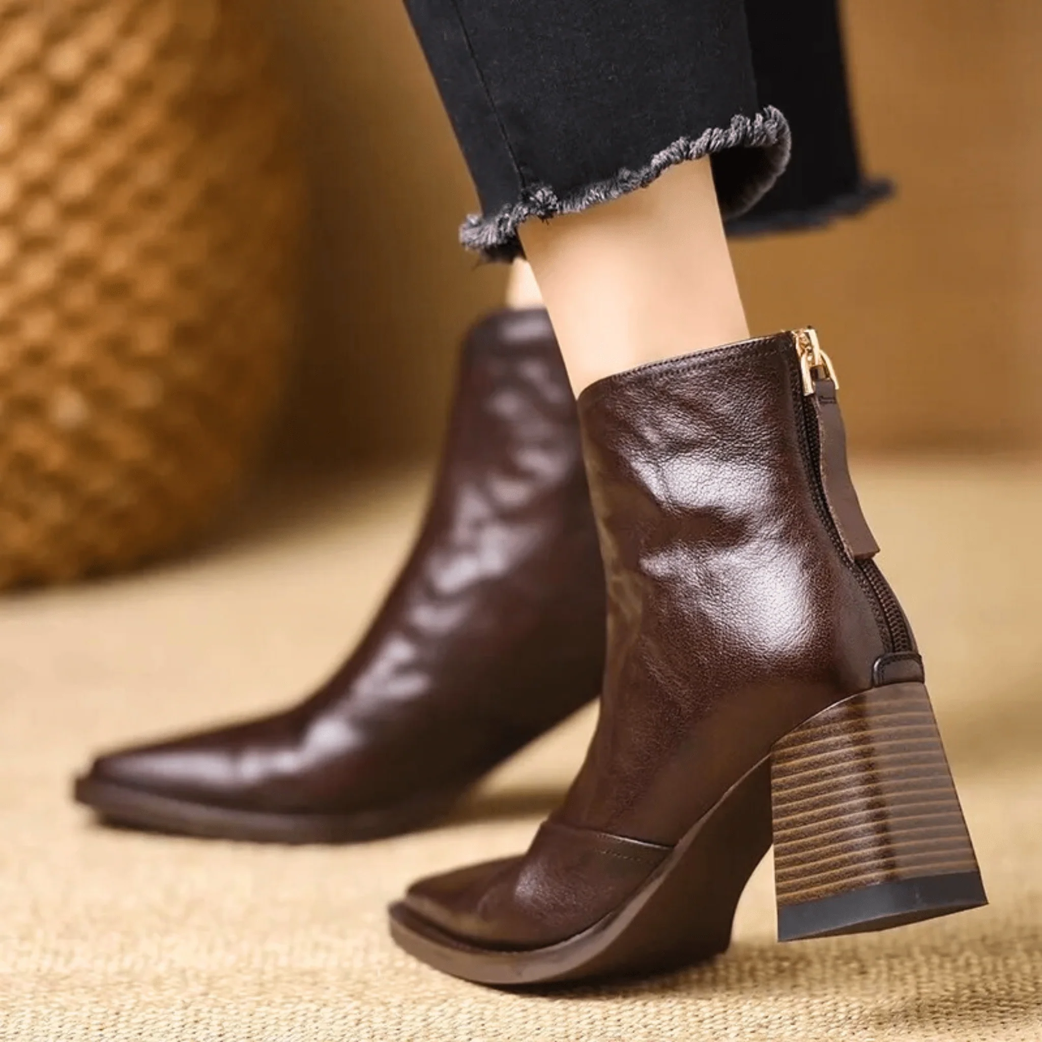 NOE - Botines de lujo de tacón medio